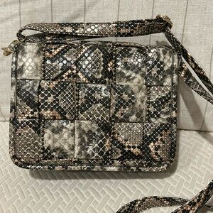 Jessica Simpson Black and Gray Snakeskin Crossbody Bag